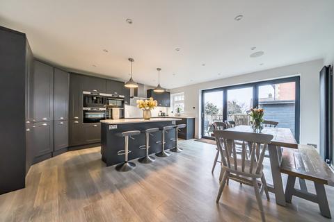 5 bedroom detached house for sale, Upper Hale Road, Farnham, Surrey, GU9