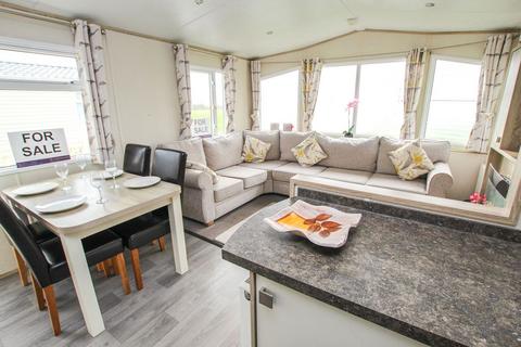 2 bedroom bungalow for sale, Bridge Country Park, Faversham Road, Whitstable