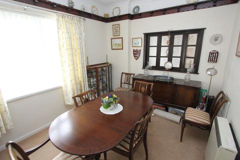 3 bedroom detached bungalow for sale, Ham Lane South, Llantwit Major, CF61