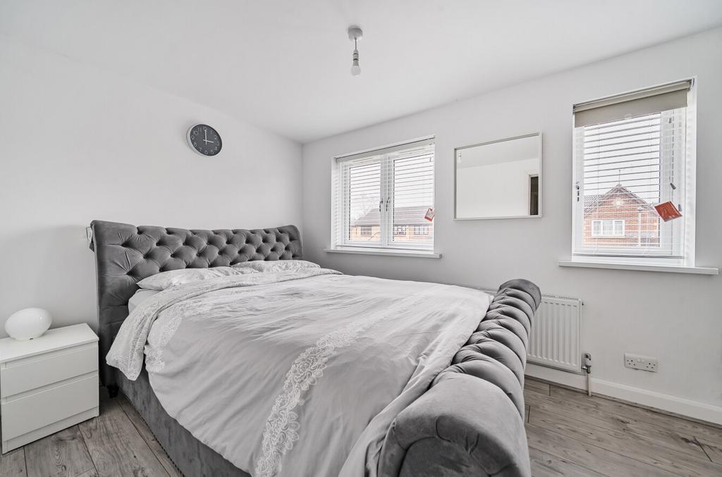 1395993-12-69822b...