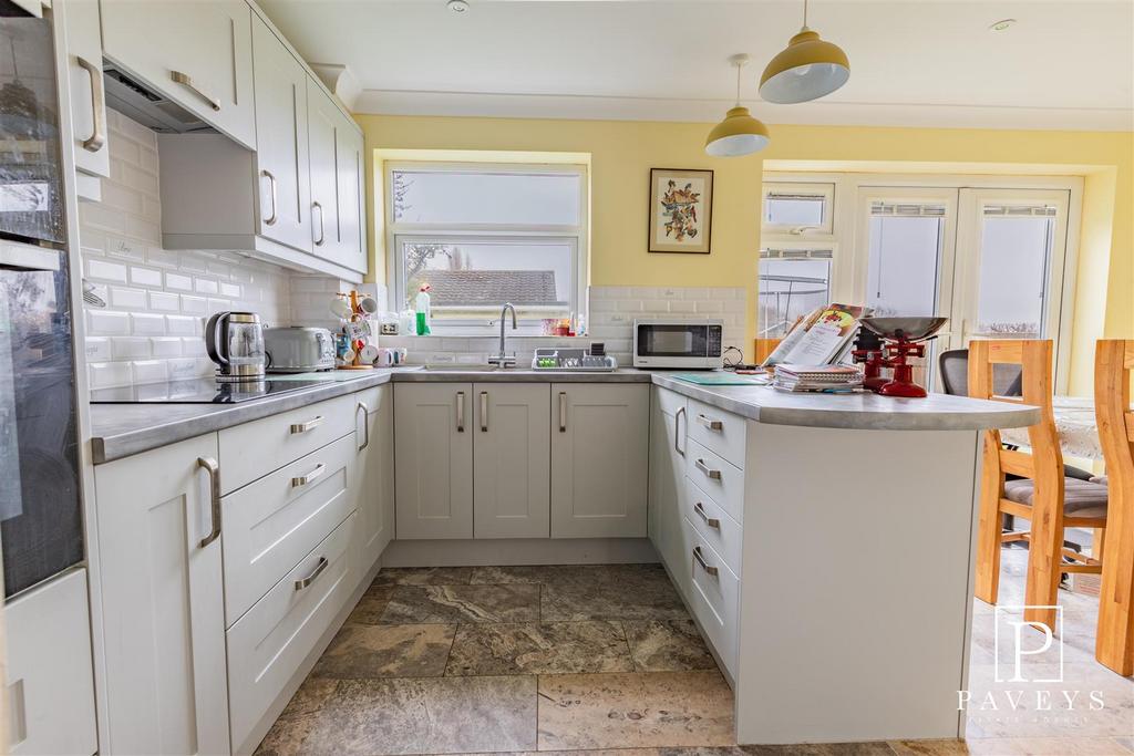 Kitchen diner