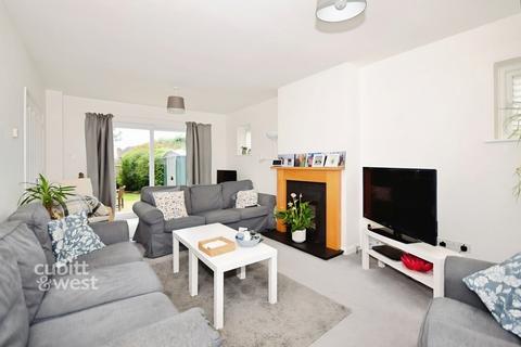 undefined, London Road Fontwell BN18