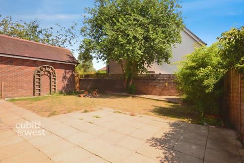 undefined, London Road Fontwell BN18