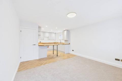 2 bedroom apartment for sale, Woodthorpe Road, Ashford, Surrey, TW15
