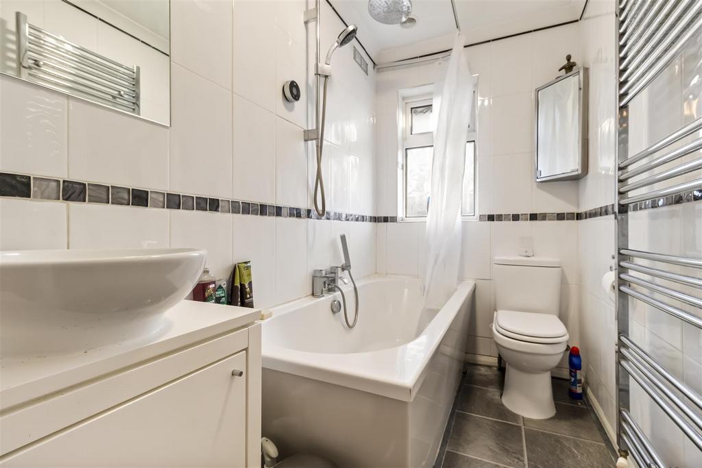 12 Somerset Close-020.JPG