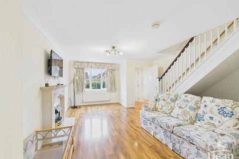 4 bedroom detached house for sale, Cornpoppy Avenue, Monmouth