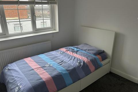 undefined, Room 5, 36 Dovedale, Stevenage, Hertfordshire