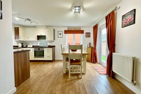 4 bedroom detached house for sale, Clos Ennig, Newport NP20