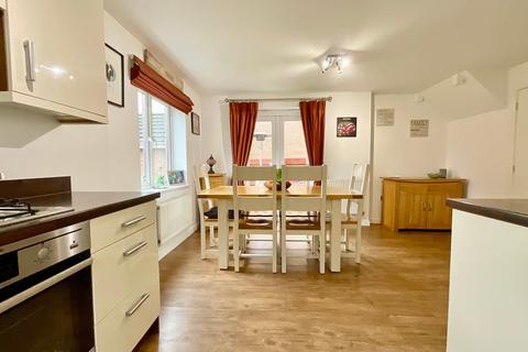 4 bedroom detached house for sale, Clos Ennig, Newport NP20