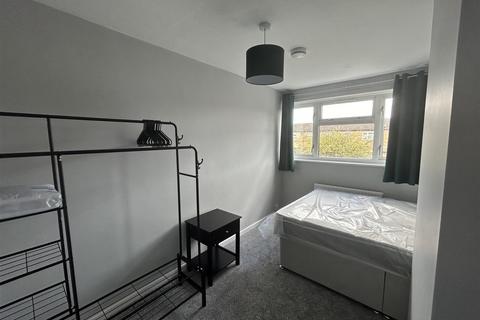 1 bedroom in a house share to rent, Exeter Close, Stevenage, Hertfordshire