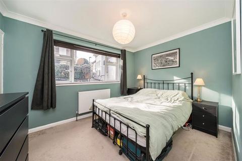 2 bedroom flat for sale, Dartmouth Hill, London SE10