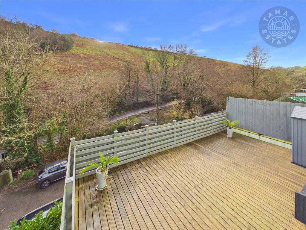 Deck & View
