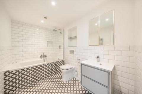 undefined, Hampton Road, Twickenham TW2