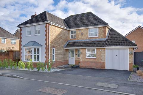 4 bedroom detached house for sale, Seagrim Road, Bournemouth BH8