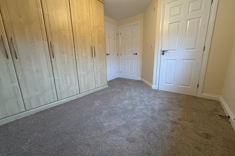 3 bedroom terraced house to rent, Providence Court, Wombwell, Barnsley