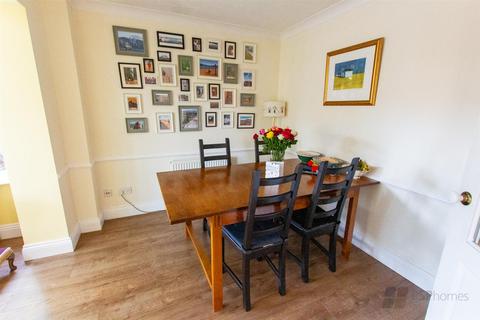 4 bedroom detached house for sale, The Oaks, Burgess Hill