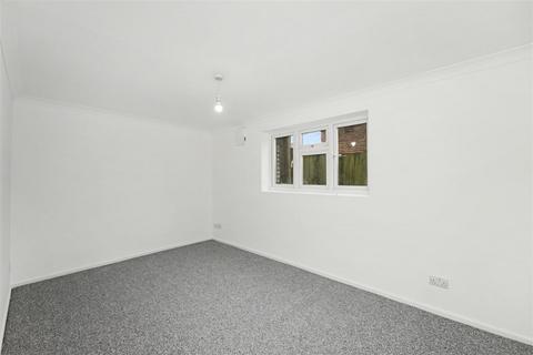 2 bedroom flat for sale, Slades Rise, Enfield