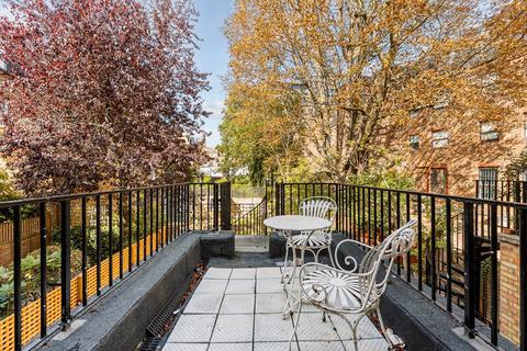 2 bedroom maisonette for sale, Vernon Street, W14