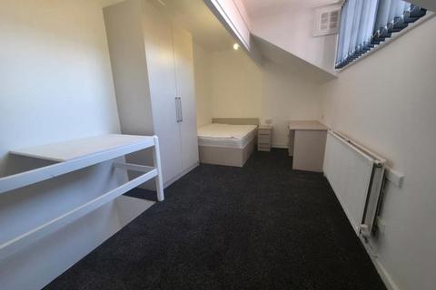 2 bedroom house to rent, Harold Street, Hyde Park, Leeds