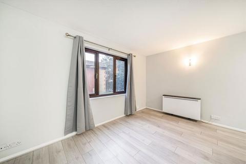 1 bedroom flat to rent, Veronica Gardens, London