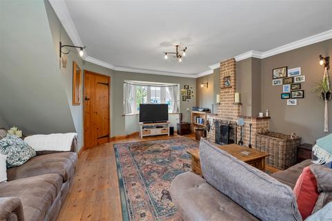 undefined, Pound Hill, Bacton
