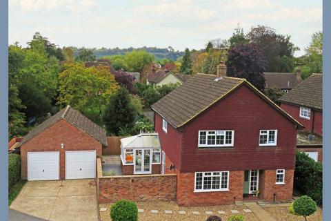 4 bedroom detached house for sale, Thames Close, Bourne End, SL8