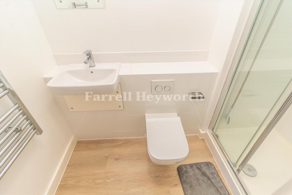 Shower Room image 2