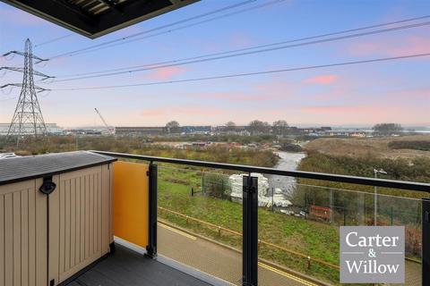 2 bedroom apartment for sale, Breacher House,, 3 Handley Page Road, Essex