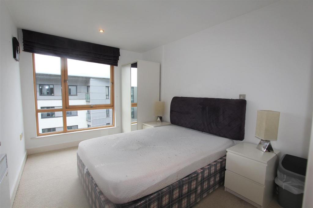 Bedroom.JPG