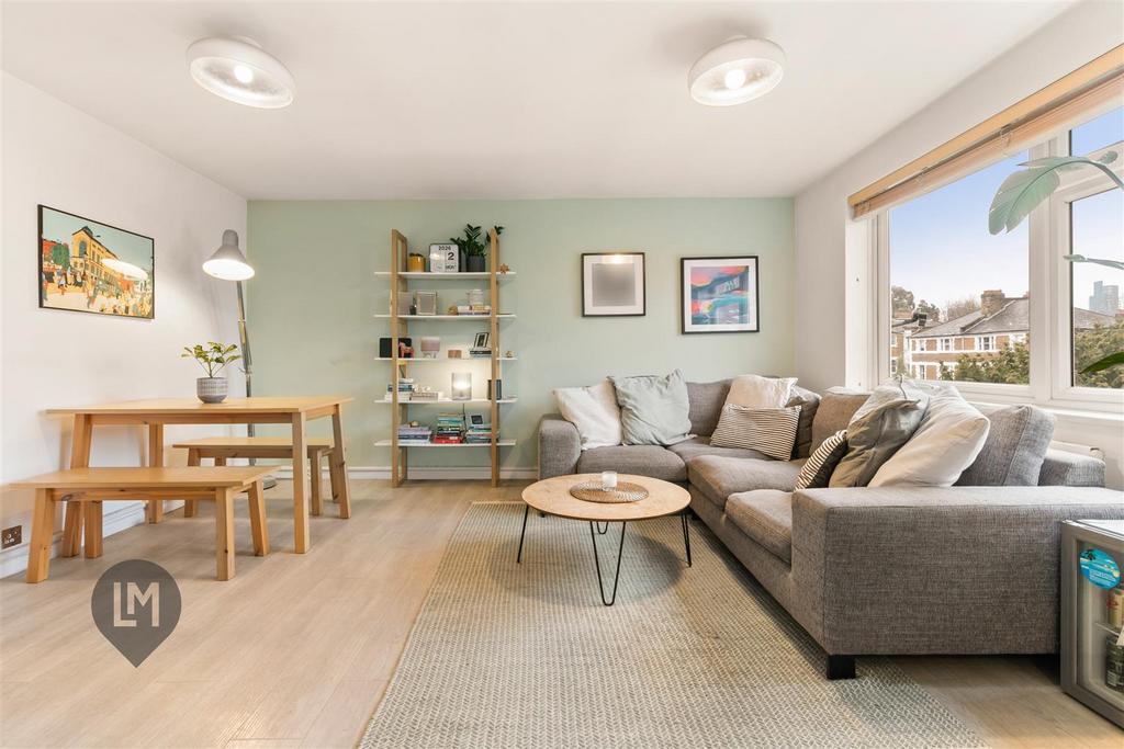 Living/Kitchen/dining room