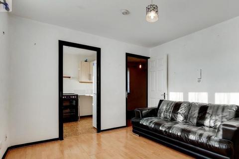 1 bedroom flat to rent, Newlands House, Surrey Quays SE14