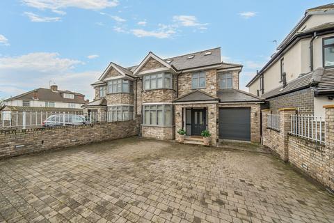 4 bedroom semi-detached house for sale, Oakmead Gardens, Edgware, HA8