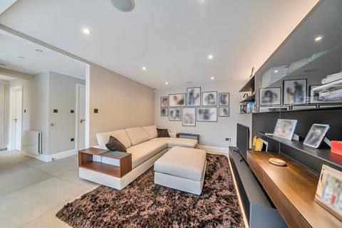 4 bedroom semi-detached house for sale, Oakmead Gardens, Edgware, HA8