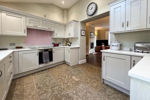 undefined, Newport Manor, Wrantage