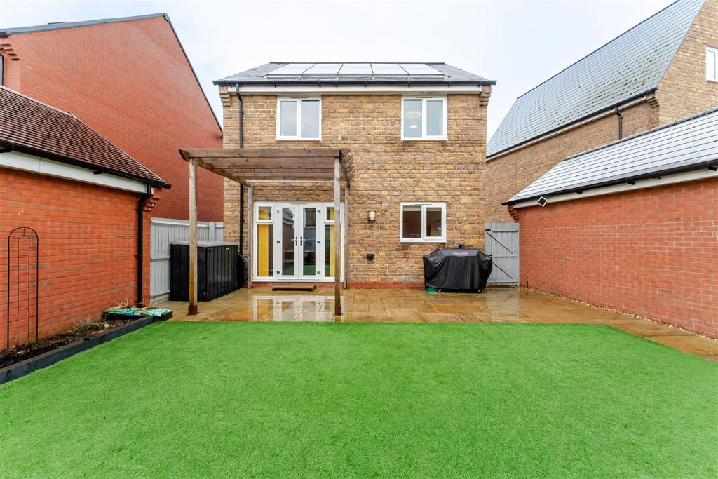 77 Moorhen Road Yatton BS49 4 FU -67.jpg