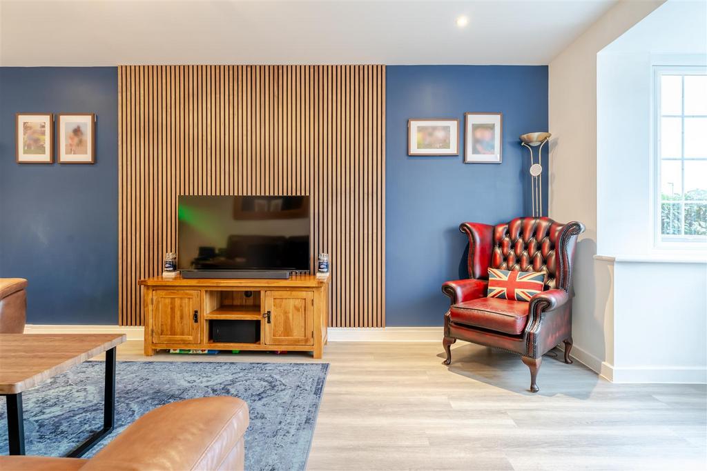 77 Moorhen Road Yatton BS49 4 FU -14.jpg