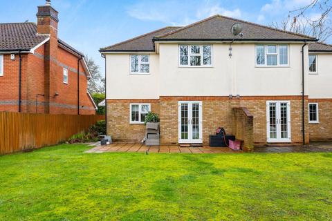 undefined, Oaktree Walk, Caterham CR3