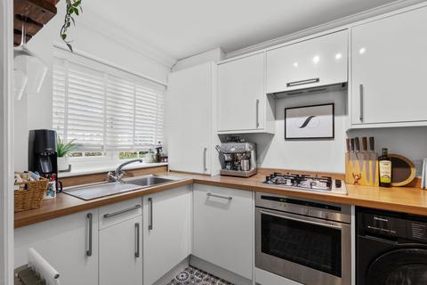 undefined, Oaktree Walk, Caterham CR3