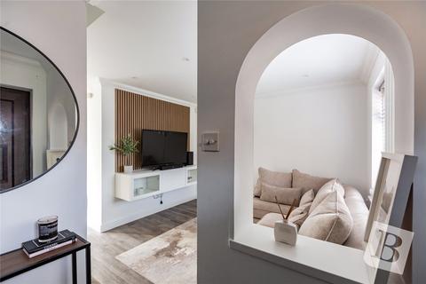 2 bedroom end of terrace house for sale, Langham Drive, Rayleigh, Essex, SS6