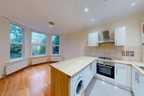 2 bedroom flat to rent, Arcadian gardens