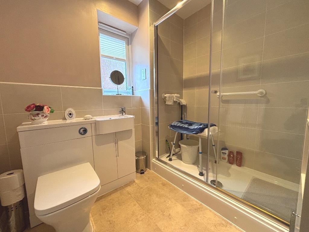 Shower Room.jpg