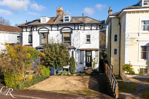 2 bedroom flat for sale, St. Georges Road, Cheltenham GL50