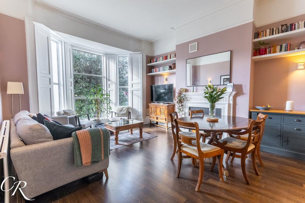 Sitting/Dining Room