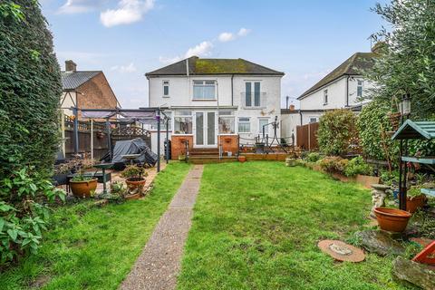 undefined, Begonia Avenue, Gillingham ME8