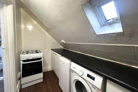 undefined, Woodbourne Avenue, SW16