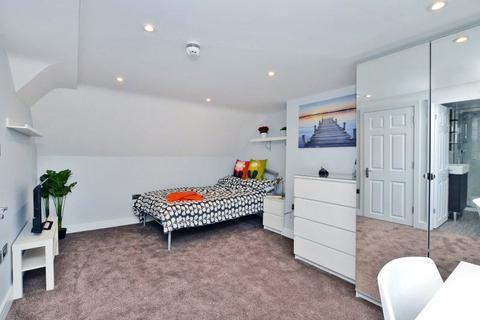 undefined, Oriental Road, Woking, Surrey, GU22