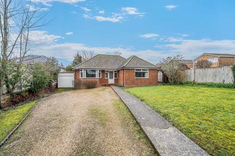3 bedroom detached bungalow for sale, Homesteads Road, Basingstoke RG22 5LQ