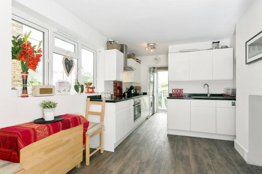 Kitchen (Main)