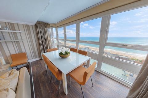 3 bedroom flat to rent, Russell Square, Brighton, BN1