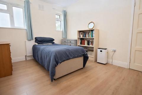 4 bedroom terraced house for sale, Delius Close, Elstree